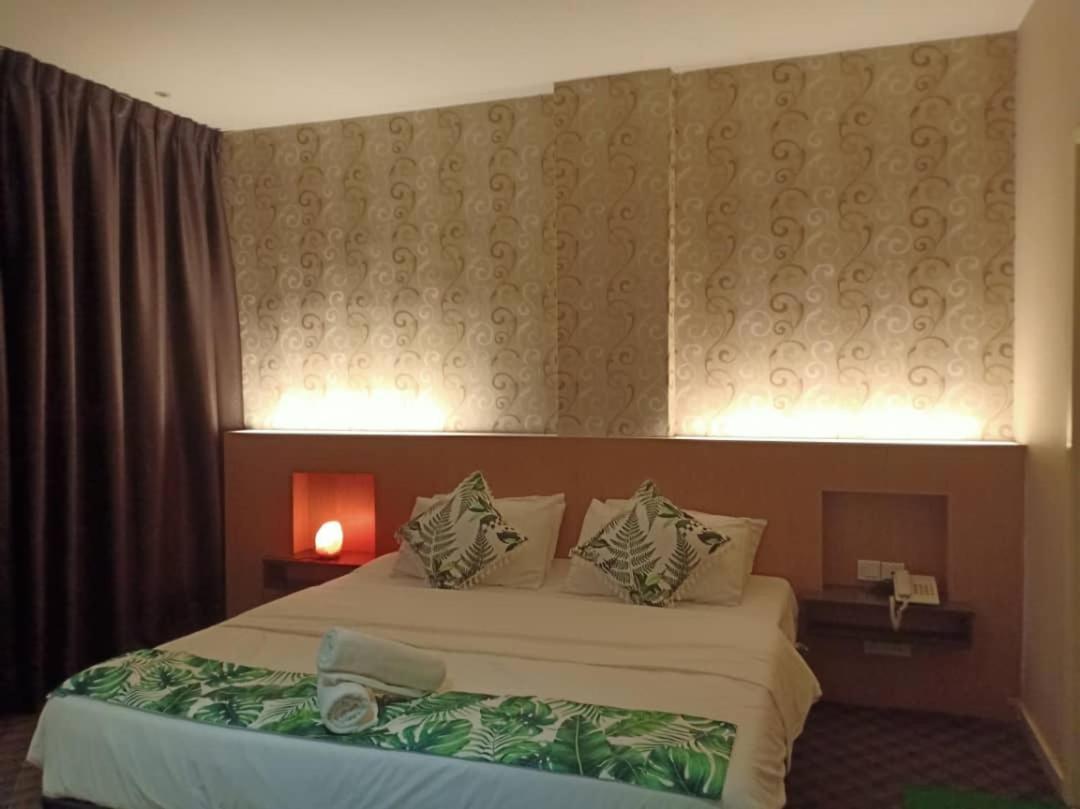Grandeur Hotel And Spa Malacca Exterior foto