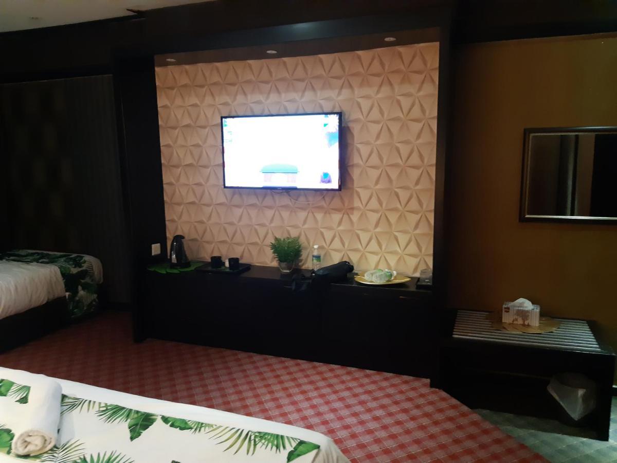 Grandeur Hotel And Spa Malacca Exterior foto