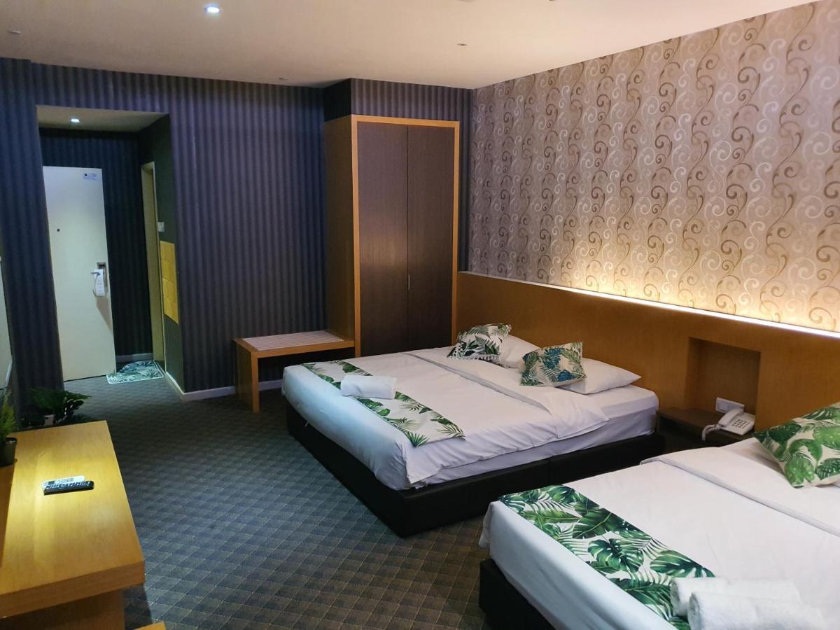 Grandeur Hotel And Spa Malacca Exterior foto
